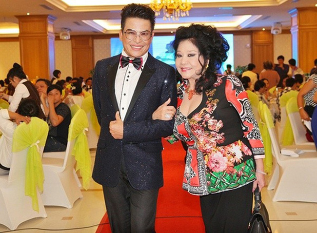 'Bà Trùm' Thúy Nga - nữ đại gia tổ chức đám cưới 9 lần với MC Thanh Bạch: Thân thế, quyền lực đều 'không phải dạng vừa' - 3 'Bà Trùm' Thúy Nga - nữ đại gia tổ chức đám cưới 9 lần với MC Thanh Bạch: Thân thế, quyền lực đều 'không phải dạng vừa' - 3