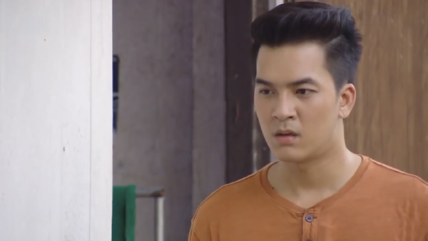 Đang gần gũi, bạn gái thỏ thẻ một yêu cầu làm tôi ngẩng đầu hỏi lại và choáng váng với vẻ mặt tỉnh bơ của em - 1 Đang gần gũi, bạn gái thỏ thẻ một yêu cầu làm tôi ngẩng đầu hỏi lại và choáng váng với vẻ mặt tỉnh bơ của em - 1