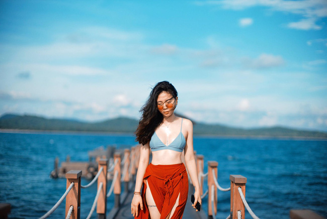 Rich kid Đặng Tiểu Tô Sa - cháu ngoại cố nhà giáo Văn Như Cương đã du học về nước, 'lột xác' ngày càng xinh đẹp thời thượng - 8 Rich kid Đặng Tiểu Tô Sa - cháu ngoại cố nhà giáo Văn Như Cương đã du học về nước, 'lột xác' ngày càng xinh đẹp thời thượng - 8