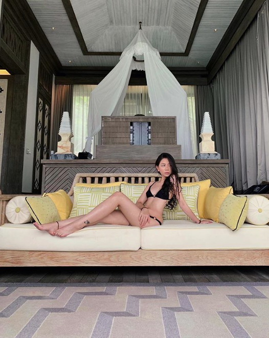 Rich kid Đặng Tiểu Tô Sa - cháu ngoại cố nhà giáo Văn Như Cương đã du học về nước, 'lột xác' ngày càng xinh đẹp thời thượng - 12 Rich kid Đặng Tiểu Tô Sa - cháu ngoại cố nhà giáo Văn Như Cương đã du học về nước, 'lột xác' ngày càng xinh đẹp thời thượng - 12
