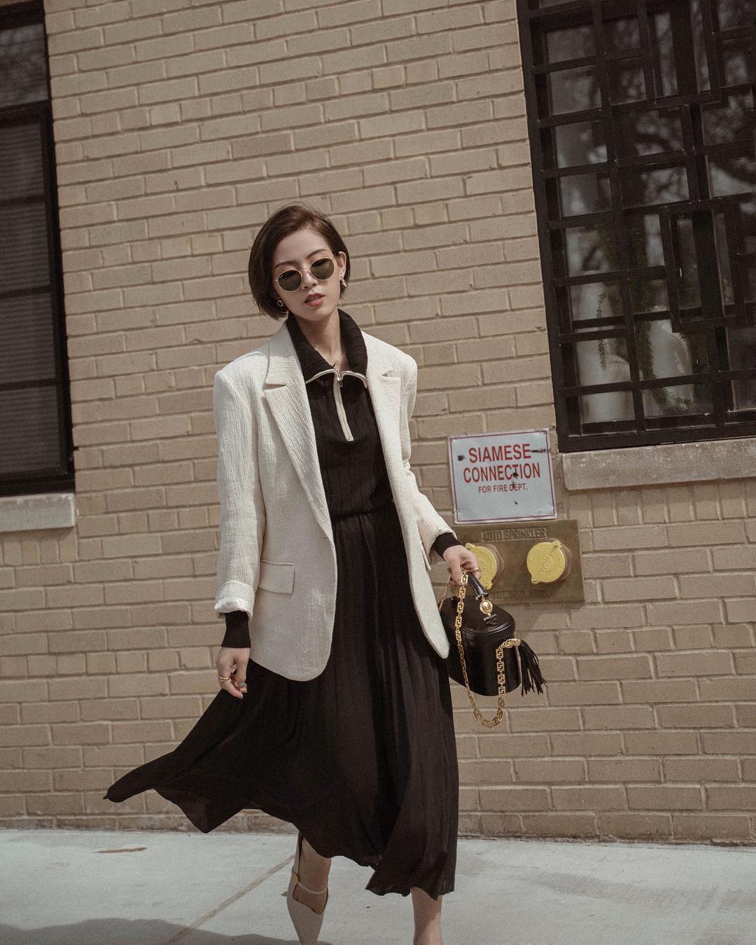 Khi bị đồng nghiệp chê mặc xấu: Nàng công sở đừng mặc kệ mà hãy cải tổ phong cách với 8 items sau đây - 12 Khi bị đồng nghiệp chê mặc xấu: Nàng công sở đừng mặc kệ mà hãy cải tổ phong cách với 8 items sau đây - 12