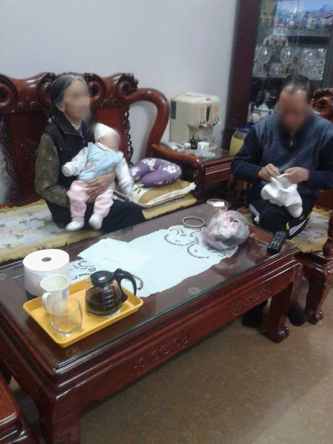 'Nỗ lực' sinh thằng cu nối dõi dù tuổi đã trung niên, không ngờ lại 'tòi' ra cô 'vịt bầu' thứ 3 làm đảo điên tư tưởng cả nhà thế này - 1 'Nỗ lực' sinh thằng cu nối dõi dù tuổi đã trung niên, không ngờ lại 'tòi' ra cô 'vịt bầu' thứ 3 làm đảo điên tư tưởng cả nhà thế này - 1