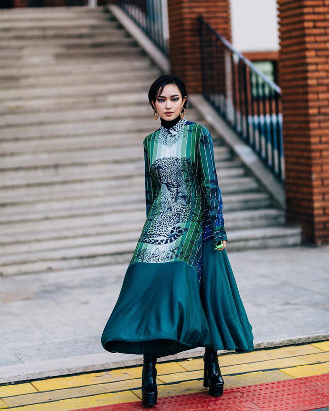Vừa lập kỷ lục ngồi front row loạt show 'khủng', Châu Bùi còn lọt top street style của 5 web thời trang đình đám - 2 Vừa lập kỷ lục ngồi front row loạt show 'khủng', Châu Bùi còn lọt top street style của 5 web thời trang đình đám - 2
