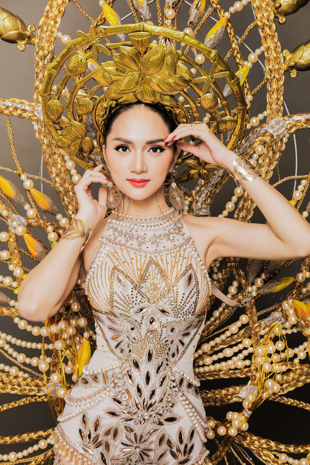 Top những hoa hậu học giỏi bậc nhất thế giới, Việt Nam cũng góp mặt 2 đại diện siêu đỉnh: Người thi ĐH 29.5 điểm, người là du học sinh - 13 Top những hoa hậu học giỏi bậc nhất thế giới, Việt Nam cũng góp mặt 2 đại diện siêu đỉnh: Người thi ĐH 29.5 điểm, người là du học sinh - 13