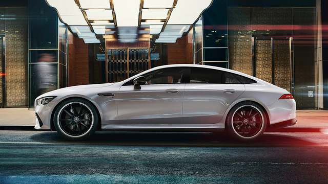 Mercedes-AMG GT 4 cửa về Việt Nam với giá khoảng 6,3 tỷ đồng - đối trọng mới của Porsche Panamera Mercedes-AMG GT 4 cửa về Việt Nam với giá khoảng 6,3 tỷ đồng - đối trọng mới của Porsche Panamera