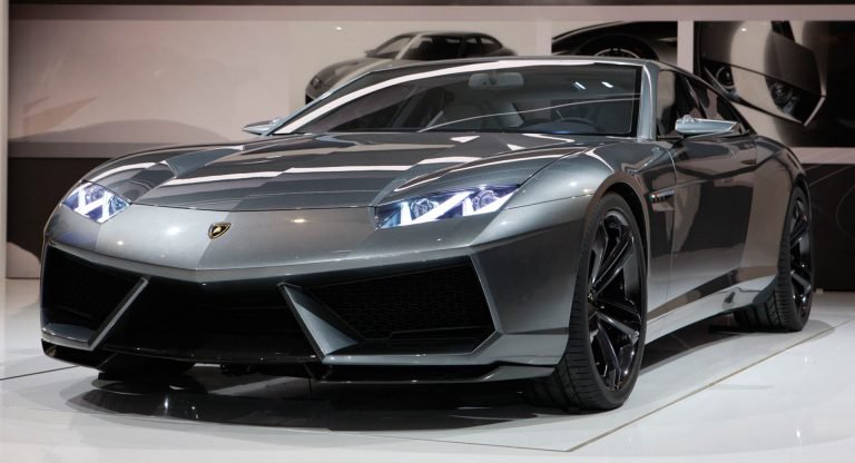 Lamborghini sẽ tung ra một chiếc sedan chạy hoàn toàn bằng điện Lamborghini sẽ tung ra một chiếc sedan chạy hoàn toàn bằng điện
