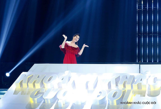 Cùng Xuân Lan, Hà Hồ chạy show tới gãy guốc và nỗi đau đớn nhất cuộc đời Phi Thanh Vân Cùng Xuân Lan, Hà Hồ chạy show tới gãy guốc và nỗi đau đớn nhất cuộc đời Phi Thanh Vân