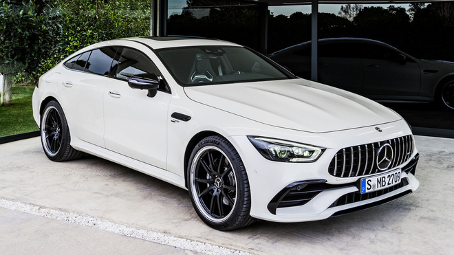 Mercedes-AMG GT 4 cửa về Việt Nam với giá khoảng 6,3 tỷ đồng - đối trọng mới của Porsche Panamera - 1 Mercedes-AMG GT 4 cửa về Việt Nam với giá khoảng 6,3 tỷ đồng - đối trọng mới của Porsche Panamera - 1