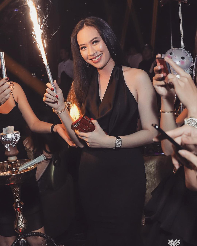 Đẳng cấp hot girl khi hẹn nhau 'xập xình': Lúc đi hết mình, lúc về có cả rổ ảnh thần thái ngút ngàn - 21 Đẳng cấp hot girl khi hẹn nhau 'xập xình': Lúc đi hết mình, lúc về có cả rổ ảnh thần thái ngút ngàn - 21