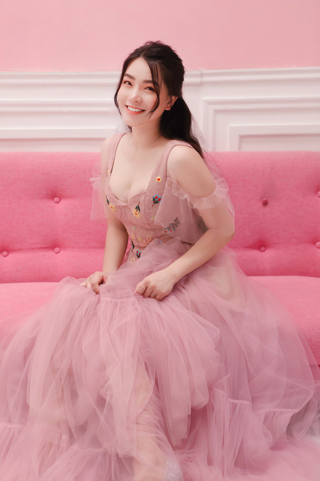 Lần thứ ba lên bàn mổ đẻ với chiếc bụng đã rách hết bên trong, nỗi sợ vợ chết của Thành Đạt và quyết định triệt sản của Hải Băng Lần thứ ba lên bàn mổ đẻ với chiếc bụng đã rách hết bên trong, nỗi sợ vợ chết của Thành Đạt và quyết định triệt sản của Hải Băng