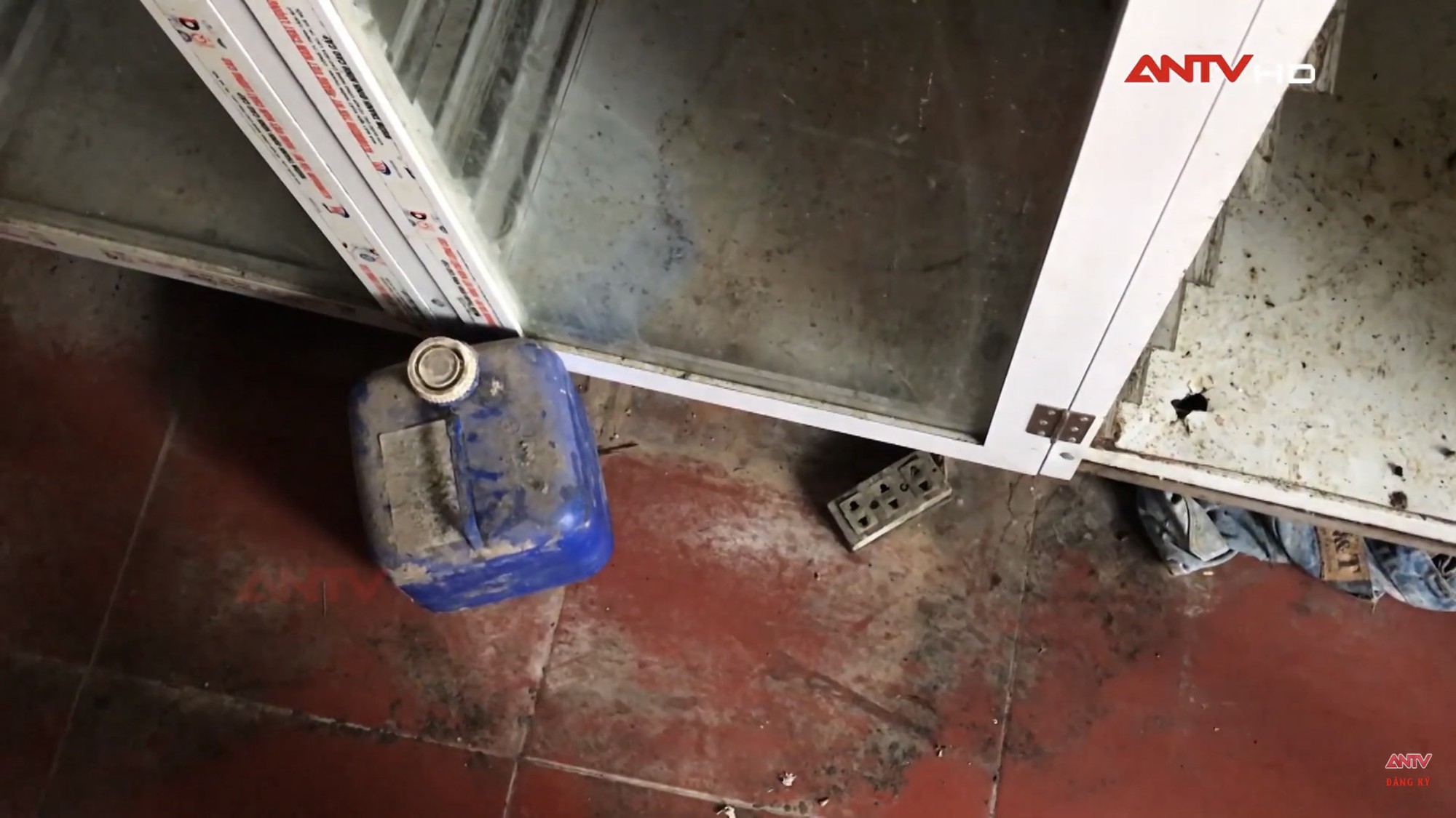 Chuyên gia rùng mình với loại bánh mì nóng giòn được tẩm 'hóa chất lạ' để nở to, chín nhanh hơn: Ăn nhiều cẩn thận biến đổi gen, mắc ung thư - 2 Chuyên gia rùng mình với loại bánh mì nóng giòn được tẩm 'hóa chất lạ' để nở to, chín nhanh hơn: Ăn nhiều cẩn thận biến đổi gen, mắc ung thư - 2