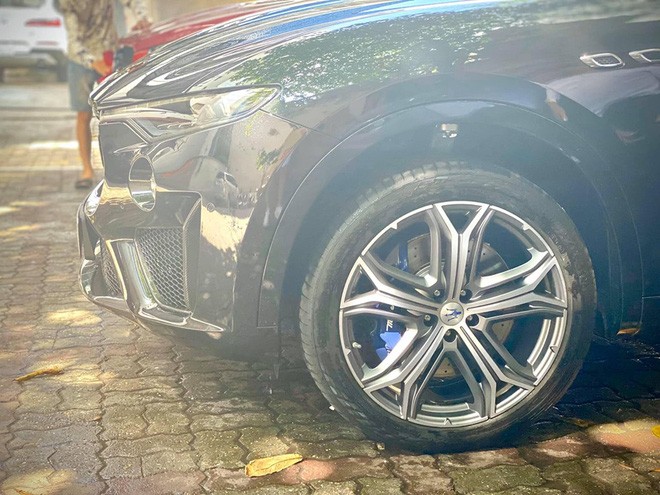 Maserati Levante Trofeo với động cơ siêu xe Ferrari đầu tiên về Việt Nam với giá 15 tỷ đồng - 2 Maserati Levante Trofeo với động cơ siêu xe Ferrari đầu tiên về Việt Nam với giá 15 tỷ đồng - 2