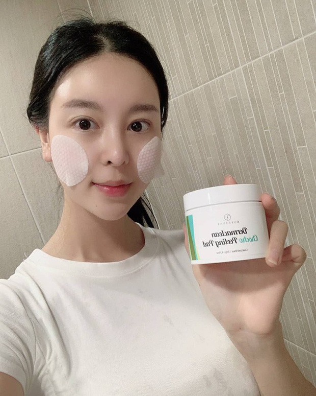 Còn trẻ thì không nói chứ ngoài 30 tuổi, chị em cần duy trì 7 thói quen để da đẹp ở hiện tại và trẻ mãi về sau - 5 Còn trẻ thì không nói chứ ngoài 30 tuổi, chị em cần duy trì 7 thói quen để da đẹp ở hiện tại và trẻ mãi về sau - 5