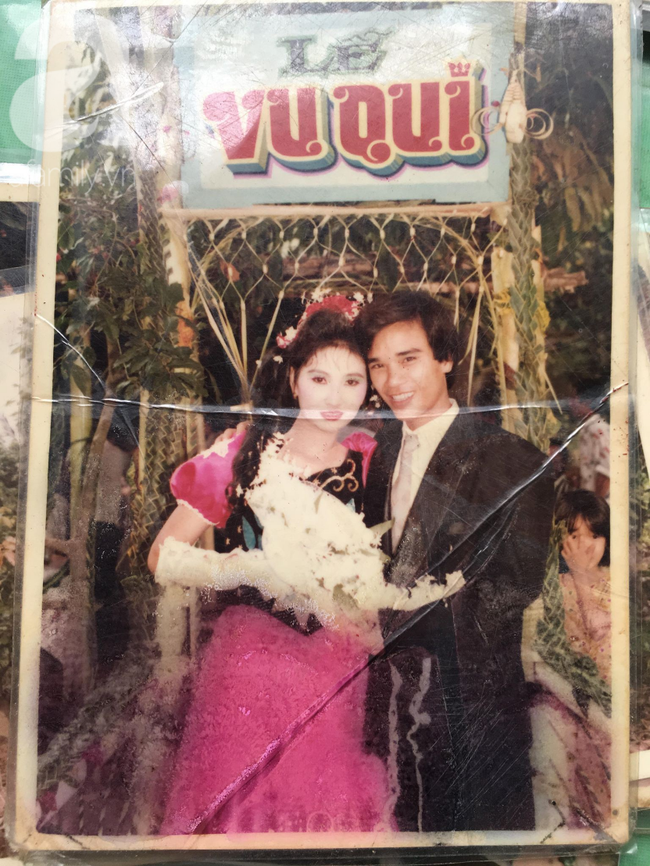 Đám cưới 25 năm trước của cô gái Đồng Tháp: Lấy anh hàng xóm vì được tặng trứng vịt mỗi ngày, không phải Rich kid nhưng đám cưới vẫn 'chất chơi' ngời ngời - 11 Đám cưới 25 năm trước của cô gái Đồng Tháp: Lấy anh hàng xóm vì được tặng trứng vịt mỗi ngày, không phải Rich kid nhưng đám cưới vẫn 'chất chơi' ngời ngời - 11