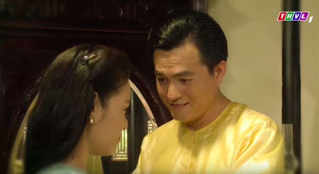 'Tiếng sét trong mưa': Vỡ òa khi Thị Bình - Nhật Kim Anh ôm di ảnh, khóc nghẹn nhận ra Khải Duy cả đời chỉ yêu cô - 7 'Tiếng sét trong mưa': Vỡ òa khi Thị Bình - Nhật Kim Anh ôm di ảnh, khóc nghẹn nhận ra Khải Duy cả đời chỉ yêu cô - 7