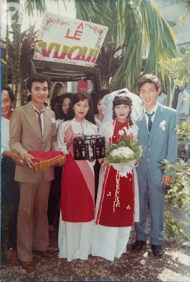 31 năm trước uống một cốc nước mía bên đường, người đàn ông mê luôn cô bán hàng, diễn một 'cú lừa' rồi thành công cưới về làm vợ - 2 31 năm trước uống một cốc nước mía bên đường, người đàn ông mê luôn cô bán hàng, diễn một 'cú lừa' rồi thành công cưới về làm vợ - 2