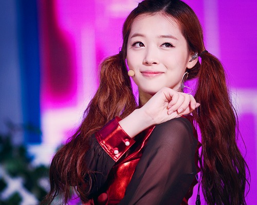 Sulli: Thiên thần nhỏ xinh đẹp rời bỏ nhân gian vì miệng đời ác độc - 4 Sulli: Thiên thần nhỏ xinh đẹp rời bỏ nhân gian vì miệng đời ác độc - 4