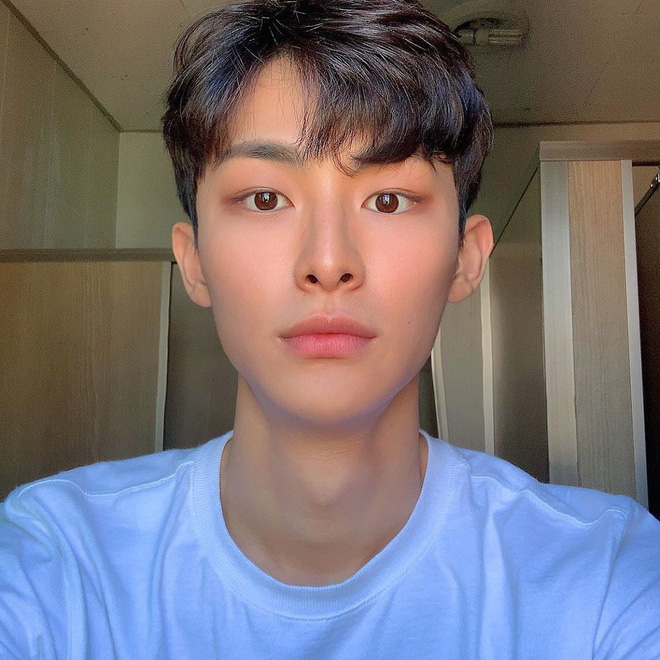 Hot boy mới nổi của Hàn Quốc và hành trình lột xác gây sốt: Dăm ba cái chuyện giảm cân ấy mà, xem anh đây! Hot boy mới nổi của Hàn Quốc và hành trình lột xác gây sốt: Dăm ba cái chuyện giảm cân ấy mà, xem anh đây!