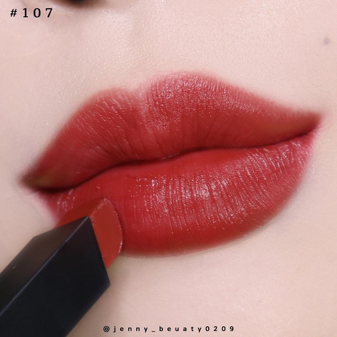 20/10 này là dịp hoàn hảo để bạn 'chơi lớn' với 5 cây son hi-end sang xịn mịn đẹp quên lối về - 18 20/10 này là dịp hoàn hảo để bạn 'chơi lớn' với 5 cây son hi-end sang xịn mịn đẹp quên lối về - 18