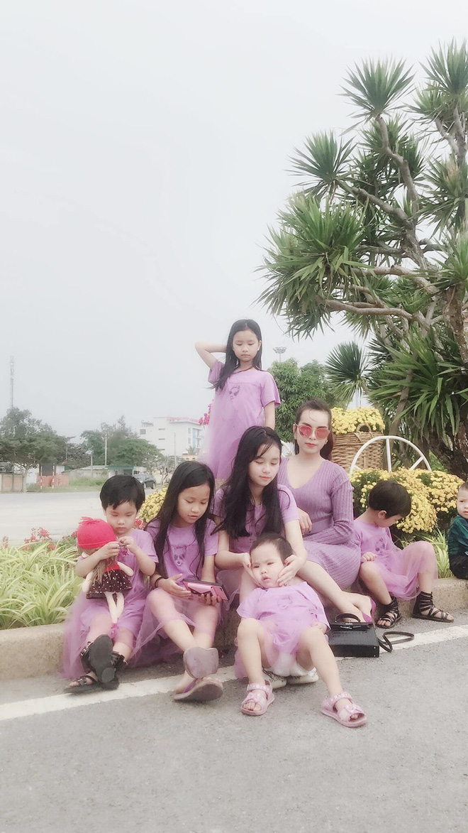 Sinh liền 6 bé gái, làm dâu 15 năm được bố mẹ chồng yêu thương như con ruột, bà mẹ 36 tuổi gây 'sốt' với quan điểm 'cưới vợ hãy ra ở riêng' - 5 Sinh liền 6 bé gái, làm dâu 15 năm được bố mẹ chồng yêu thương như con ruột, bà mẹ 36 tuổi gây 'sốt' với quan điểm 'cưới vợ hãy ra ở riêng' - 5