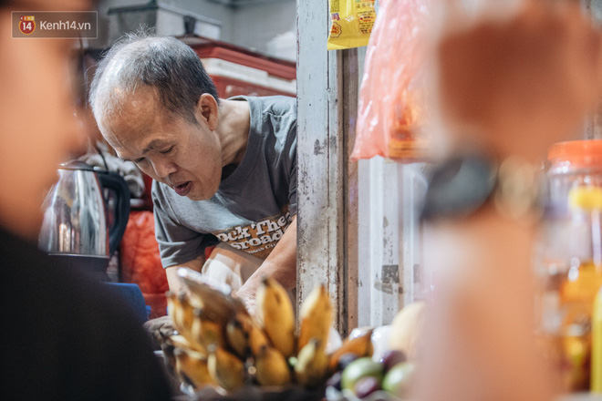 Chuyện 'chú lùn' 65 tuổi ở phố cổ Hà Nội: Nói tiếng Anh lưu loát, chinh phục đỉnh Fansipan và 2 lần đặt chân lên nước Mỹ - 3 Chuyện 'chú lùn' 65 tuổi ở phố cổ Hà Nội: Nói tiếng Anh lưu loát, chinh phục đỉnh Fansipan và 2 lần đặt chân lên nước Mỹ - 3