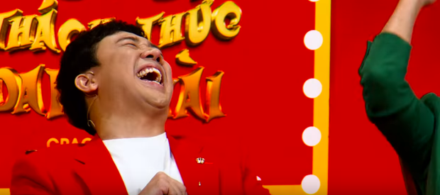 Trấn Thành cười khoái chí khi Bà Tân Vlog nói Lê Giang 'cái gì cũng... siêu to khổng lồ' - 1 Trấn Thành cười khoái chí khi Bà Tân Vlog nói Lê Giang 'cái gì cũng... siêu to khổng lồ' - 1