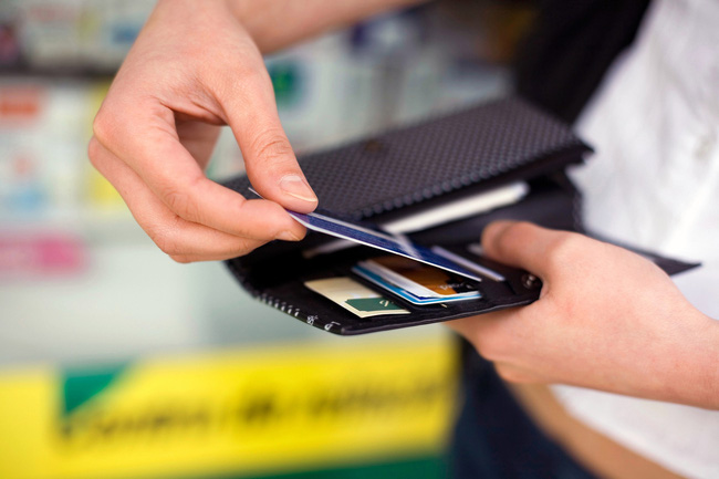 Các thủ đoạn lừa đảo cực tinh vi hòng chiếm dụng tiền trong ATM và thẻ tín dụng khiến bao người mất tiền oan - 3 Các thủ đoạn lừa đảo cực tinh vi hòng chiếm dụng tiền trong ATM và thẻ tín dụng khiến bao người mất tiền oan - 3
