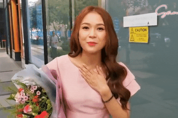Sam siêu lầy xin hát miễn phí trong đám cưới của Đông Nhi - Ông Cao Thắng Sam siêu lầy xin hát miễn phí trong đám cưới của Đông Nhi - Ông Cao Thắng