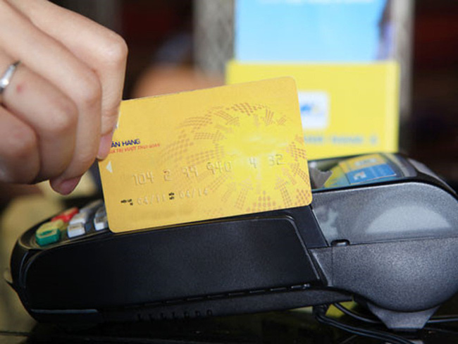 Các thủ đoạn lừa đảo cực tinh vi hòng chiếm dụng tiền trong ATM và thẻ tín dụng khiến bao người mất tiền oan - 5 Các thủ đoạn lừa đảo cực tinh vi hòng chiếm dụng tiền trong ATM và thẻ tín dụng khiến bao người mất tiền oan - 5
