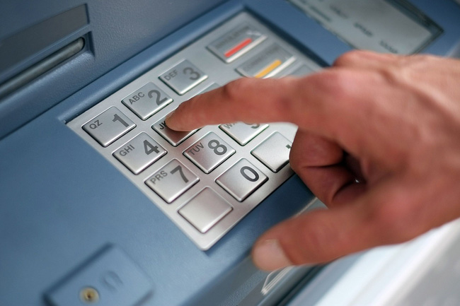 Các thủ đoạn lừa đảo cực tinh vi hòng chiếm dụng tiền trong ATM và thẻ tín dụng khiến bao người mất tiền oan - 6 Các thủ đoạn lừa đảo cực tinh vi hòng chiếm dụng tiền trong ATM và thẻ tín dụng khiến bao người mất tiền oan - 6