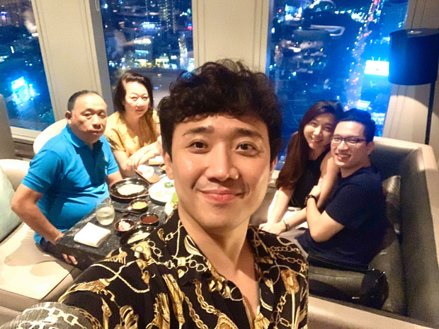 Netizen liên tục thắc mắc vì Hari Won lần đầu vắng mặt trong tiệc sinh nhật mẹ Trấn Thành Netizen liên tục thắc mắc vì Hari Won lần đầu vắng mặt trong tiệc sinh nhật mẹ Trấn Thành