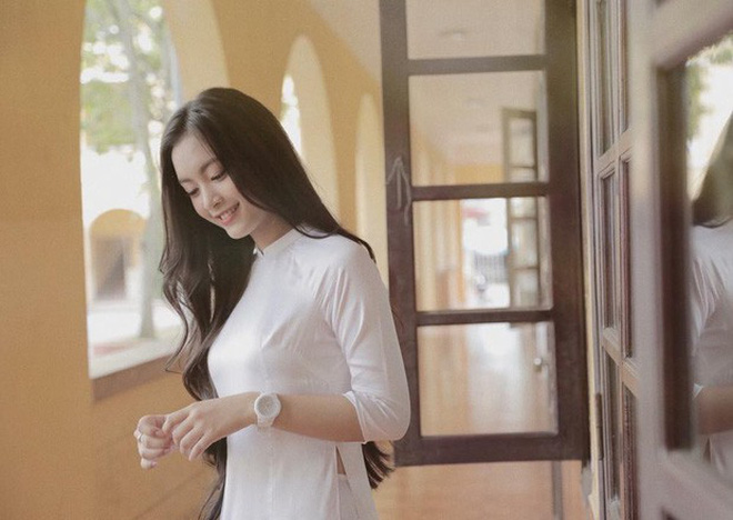 Nổi đình đám với ảnh áo dài hơn 10.000 like 2 năm trước, nàng thơ học đường Hải Phòng bây giờ ra sao? - 4 Nổi đình đám với ảnh áo dài hơn 10.000 like 2 năm trước, nàng thơ học đường Hải Phòng bây giờ ra sao? - 4