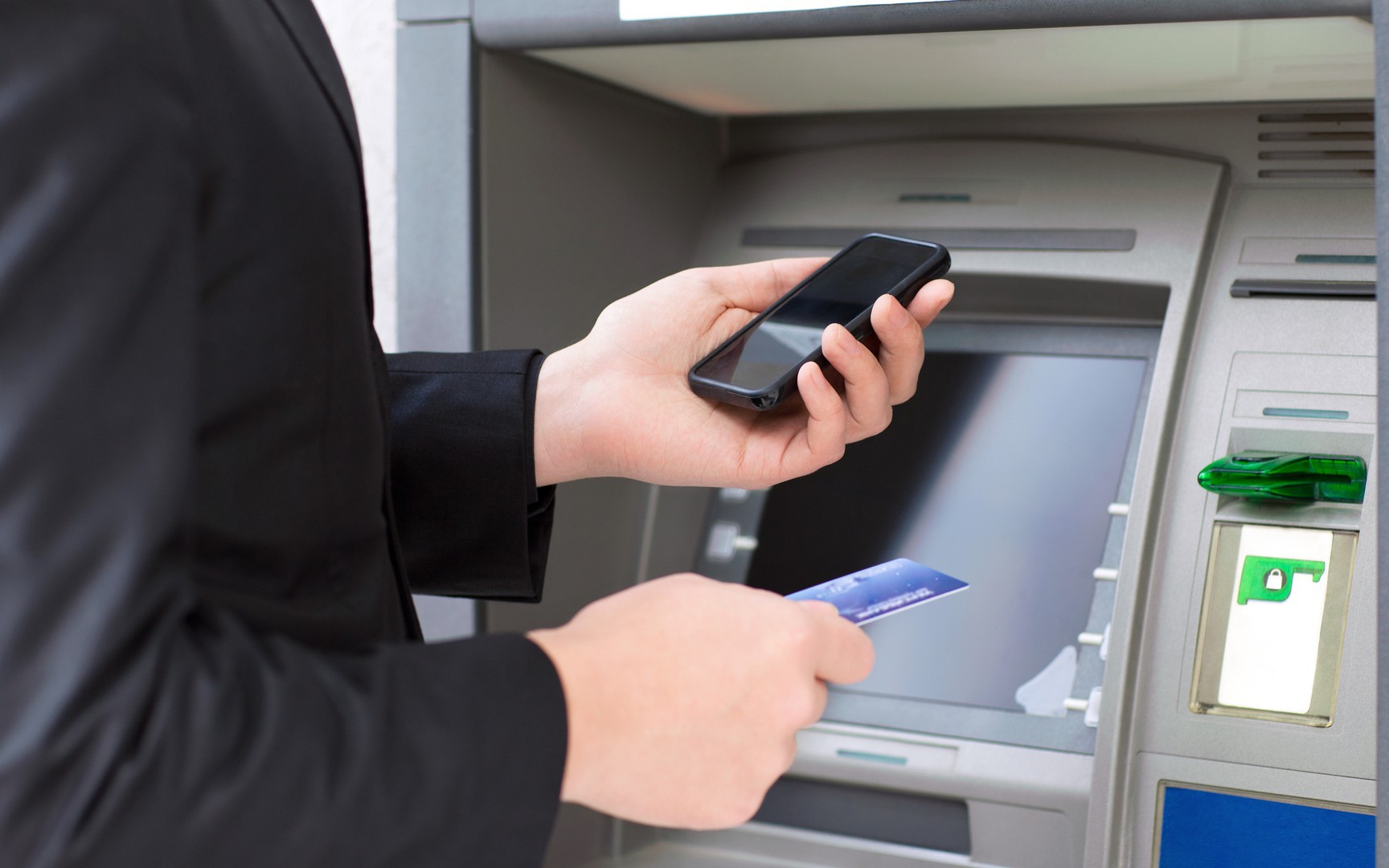 Cảnh báo: Các thủ đoạn lừa đảo cực tinh vi hòng chiếm dụng tiền trong ATM và thẻ tín dụng khiến bao người mất tiền oan Cảnh báo: Các thủ đoạn lừa đảo cực tinh vi hòng chiếm dụng tiền trong ATM và thẻ tín dụng khiến bao người mất tiền oan