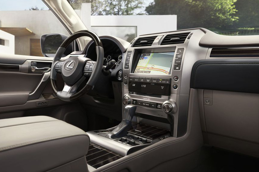 Lật mở những 'bom tấn' của Lexus tại Triển lãm ô tô Việt Nam 2019 - 3 Lật mở những 'bom tấn' của Lexus tại Triển lãm ô tô Việt Nam 2019 - 3