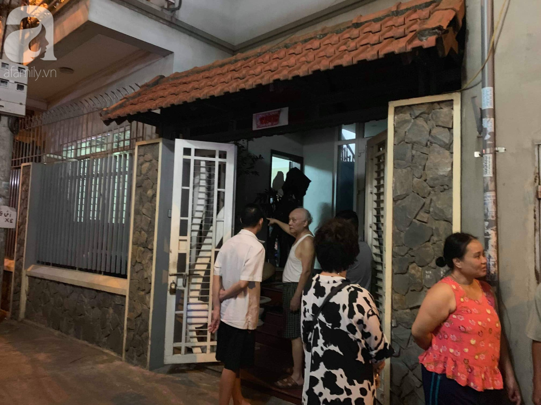 NÓNG: Nghi xuống thau rửa bể nước ngầm ở Hà Nội rồi gặp nạn, con trai tổ trưởng tổ dân phố tử vong thương tâm NÓNG: Nghi xuống thau rửa bể nước ngầm ở Hà Nội rồi gặp nạn, con trai tổ trưởng tổ dân phố tử vong thương tâm