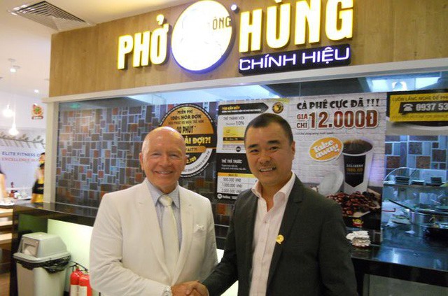 Phó Chủ tịch công ty mẹ của Món Huế từng là Chủ tịch The KAfe trước đây: Kịch bản lặp lại công ty bị tố quỵt tiền, đóng cửa hàng loạt - 3 Phó Chủ tịch công ty mẹ của Món Huế từng là Chủ tịch The KAfe trước đây: Kịch bản lặp lại công ty bị tố quỵt tiền, đóng cửa hàng loạt - 3