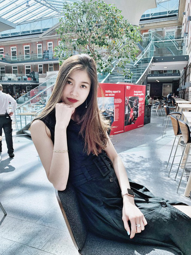 Làm người yêu cầu thủ kể cũng thích: Sáng ra cho sương sương 1000 USD để tiêu, muốn đi Mỹ chơi cũng là chuyện nhỏ thôi - 3 Làm người yêu cầu thủ kể cũng thích: Sáng ra cho sương sương 1000 USD để tiêu, muốn đi Mỹ chơi cũng là chuyện nhỏ thôi - 3