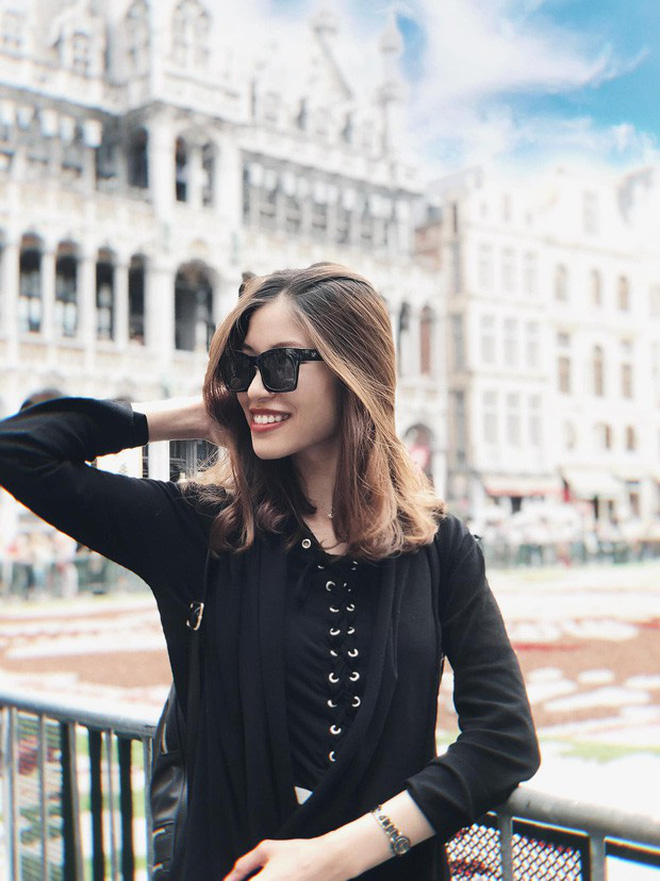 Làm người yêu cầu thủ kể cũng thích: Sáng ra cho sương sương 1000 USD để tiêu, muốn đi Mỹ chơi cũng là chuyện nhỏ thôi - 2 Làm người yêu cầu thủ kể cũng thích: Sáng ra cho sương sương 1000 USD để tiêu, muốn đi Mỹ chơi cũng là chuyện nhỏ thôi - 2