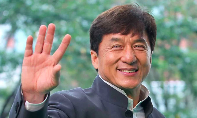 Thành Long: Nứt hộp sọ, xuất huyết não vì đóng cảnh mạo hiểm, sức khỏe suy yếu khi về già - 8 Thành Long: Nứt hộp sọ, xuất huyết não vì đóng cảnh mạo hiểm, sức khỏe suy yếu khi về già - 8