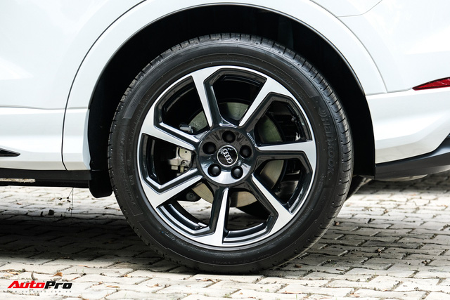 Xem trước Audi Q3 2020 chuẩn bị ra mắt khách Việt - đối thủ của BMW X1 và Volvo XC40 - 6 Xem trước Audi Q3 2020 chuẩn bị ra mắt khách Việt - đối thủ của BMW X1 và Volvo XC40 - 6