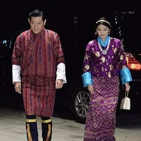 Cộng đồng mạng phát sốt với vẻ đẹp 'thoát tục' không góc chết của Hoàng hậu Bhutan ở Nhật Bản khi tham dự lễ đăng quang - 6 Cộng đồng mạng phát sốt với vẻ đẹp 'thoát tục' không góc chết của Hoàng hậu Bhutan ở Nhật Bản khi tham dự lễ đăng quang - 6