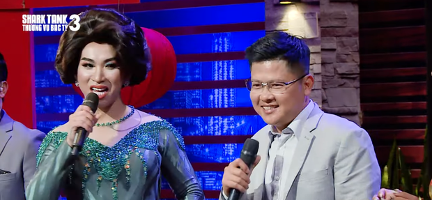Chết cười khi xem Lộ Lộ dụ các Shark vốn nổi tiếng khó tính... hát lô tô! Chết cười khi xem Lộ Lộ dụ các Shark vốn nổi tiếng khó tính... hát lô tô!