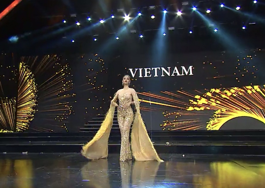 Diện jumpsuit thi dạ hội ở Miss Grand, khán giả chê Kiều Loan bị 'lạc đề' - 3 Diện jumpsuit thi dạ hội ở Miss Grand, khán giả chê Kiều Loan bị 'lạc đề' - 3