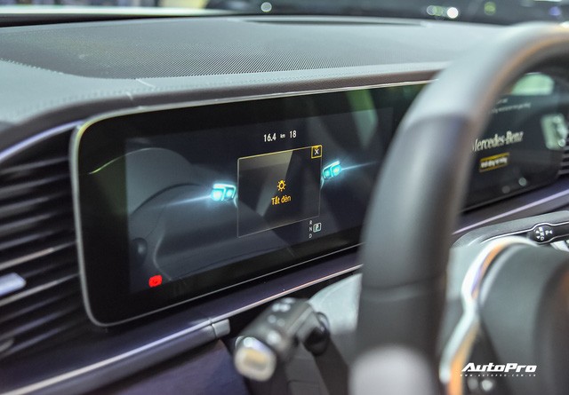 Đánh giá nhanh Mercedes-Benz GLE 450 2020: Tăng mọi thứ có thể để chiều khách Việt - 15 Đánh giá nhanh Mercedes-Benz GLE 450 2020: Tăng mọi thứ có thể để chiều khách Việt - 15