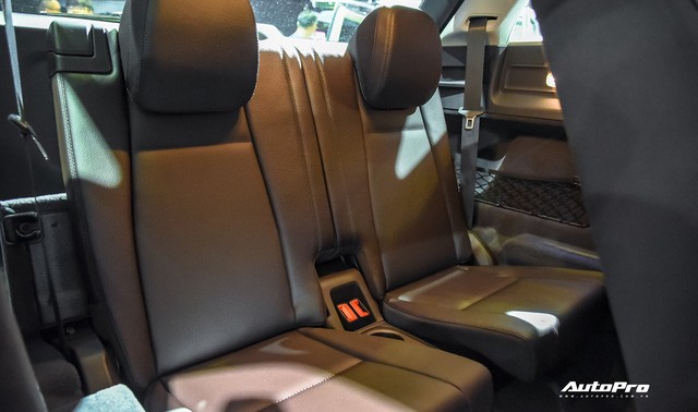 Đánh giá nhanh Mercedes-Benz GLE 450 2020: Tăng mọi thứ có thể để chiều khách Việt - 12 Đánh giá nhanh Mercedes-Benz GLE 450 2020: Tăng mọi thứ có thể để chiều khách Việt - 12