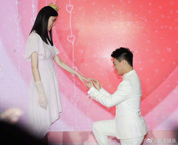 Ming Xi: Chân dài Victoria's Secret chiêu trò, đổi đời thành 'nàng dâu vàng' nhờ sinh cháu đích tôn cho gia tộc Macau quyền thế - 20 Ming Xi: Chân dài Victoria's Secret chiêu trò, đổi đời thành 'nàng dâu vàng' nhờ sinh cháu đích tôn cho gia tộc Macau quyền thế - 20