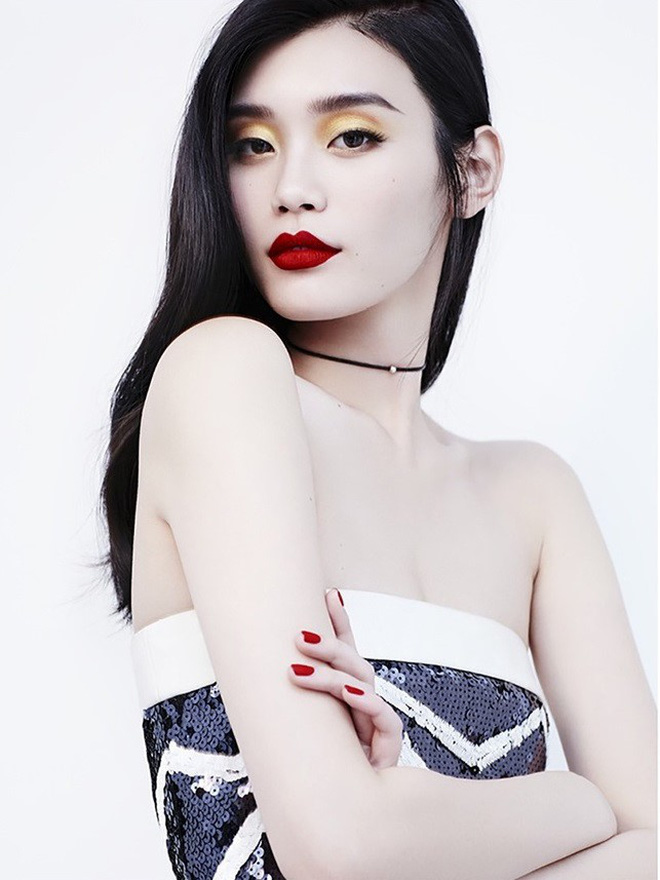 Ming Xi: Chân dài Victoria's Secret chiêu trò, đổi đời thành 'nàng dâu vàng' nhờ sinh cháu đích tôn cho gia tộc Macau quyền thế - 3 Ming Xi: Chân dài Victoria's Secret chiêu trò, đổi đời thành 'nàng dâu vàng' nhờ sinh cháu đích tôn cho gia tộc Macau quyền thế - 3