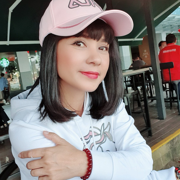Đời tư sao 'Người đẹp Tây Đô' sau 23 năm: Người lận dận tình duyên, bị chồng đánh đập, người tự kết liễu ở đỉnh cao - 5 Đời tư sao 'Người đẹp Tây Đô' sau 23 năm: Người lận dận tình duyên, bị chồng đánh đập, người tự kết liễu ở đỉnh cao - 5