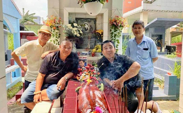 Đời tư sao 'Người đẹp Tây Đô' sau 23 năm: Người lận dận tình duyên, bị chồng đánh đập, người tự kết liễu ở đỉnh cao - 8 Đời tư sao 'Người đẹp Tây Đô' sau 23 năm: Người lận dận tình duyên, bị chồng đánh đập, người tự kết liễu ở đỉnh cao - 8