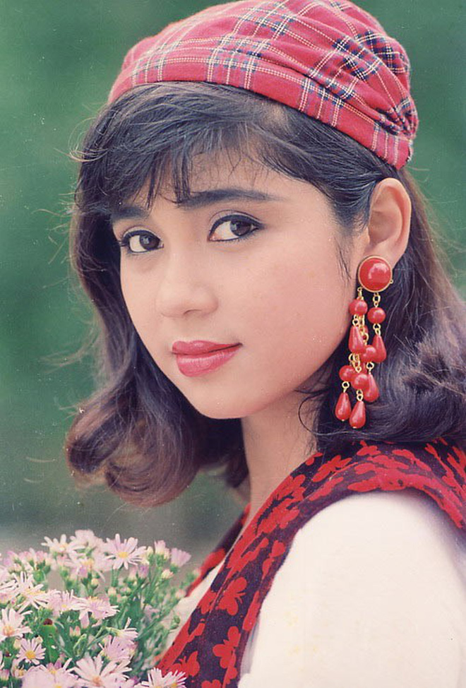 Đời tư sao 'Người đẹp Tây Đô' sau 23 năm: Người lận dận tình duyên, bị chồng đánh đập, người tự kết liễu ở đỉnh cao - 2 Đời tư sao 'Người đẹp Tây Đô' sau 23 năm: Người lận dận tình duyên, bị chồng đánh đập, người tự kết liễu ở đỉnh cao - 2